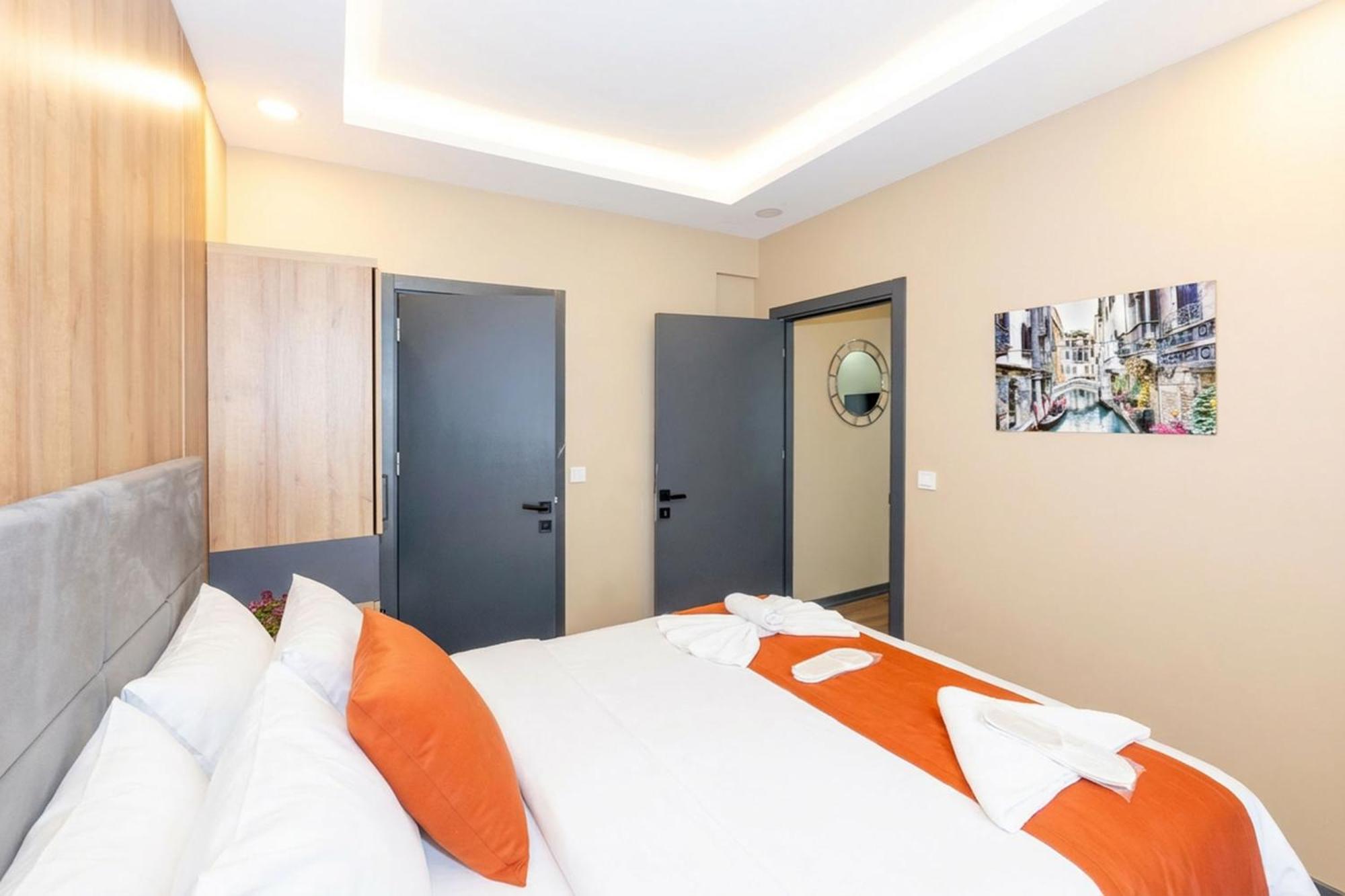 Superior Apartment