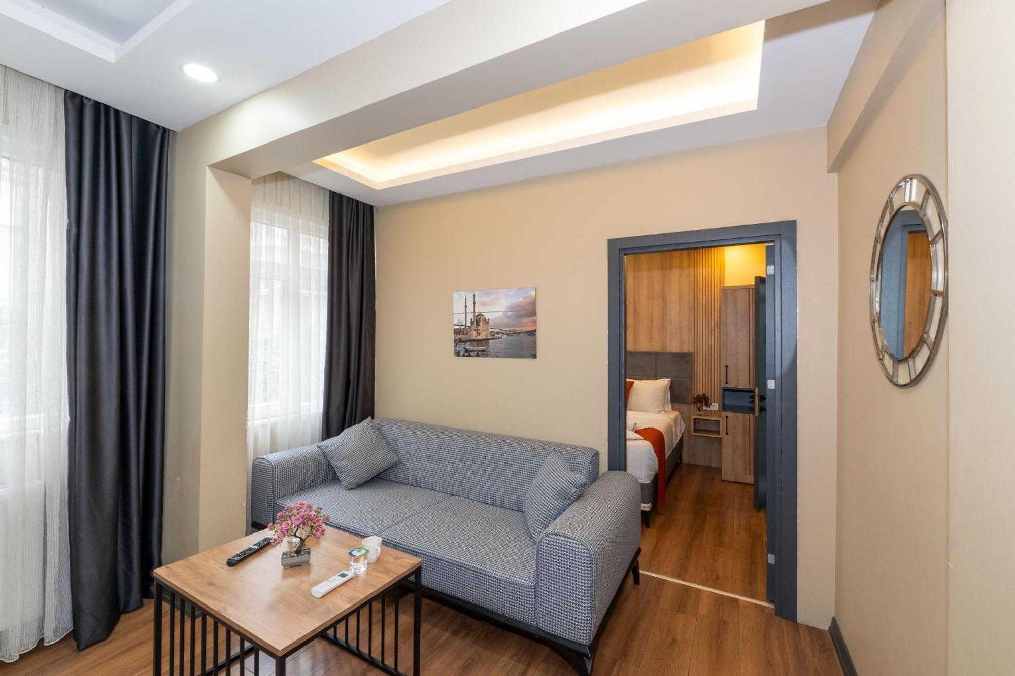Superior Apartment