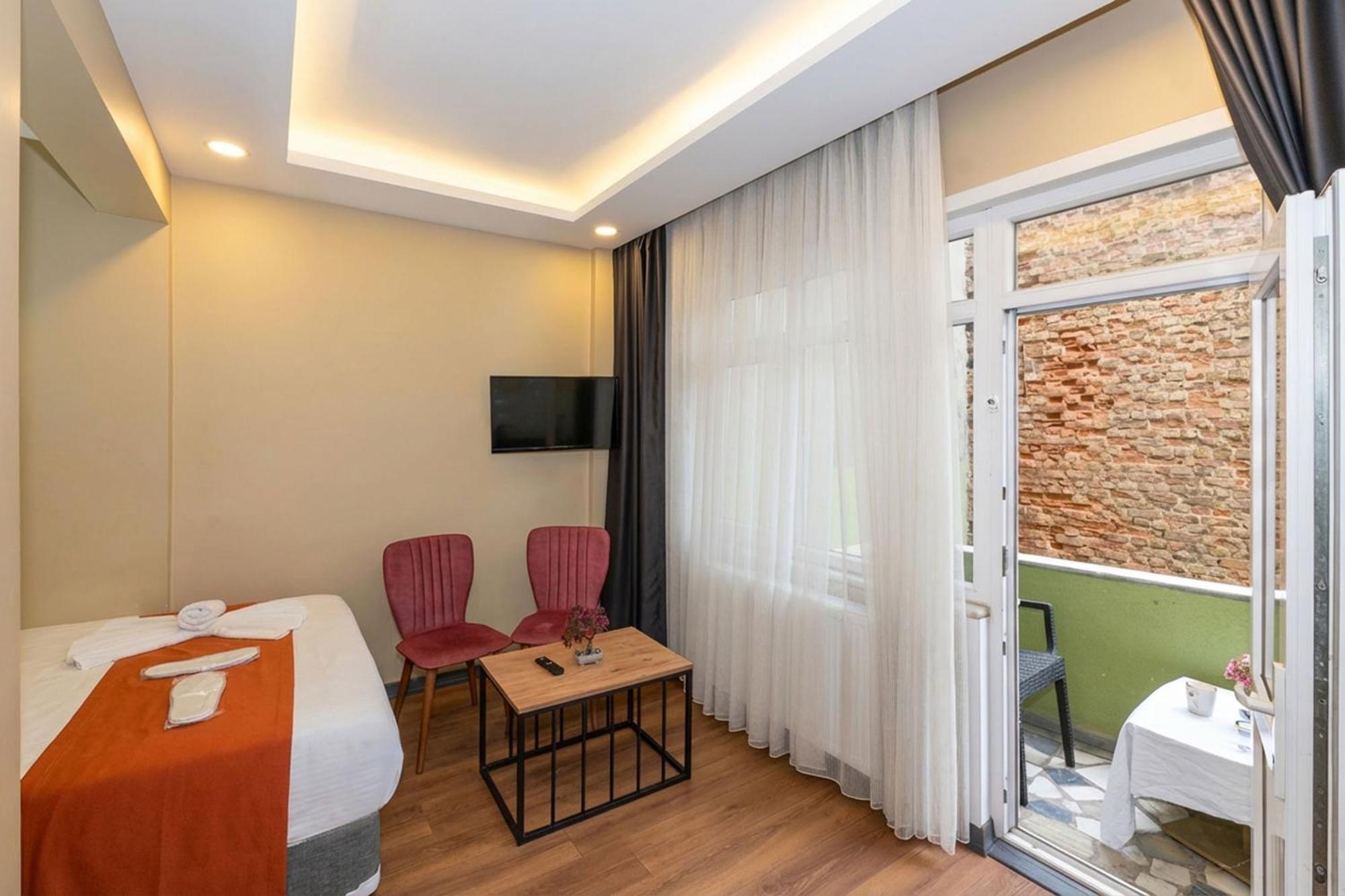 Deluxe Double Room Balcony