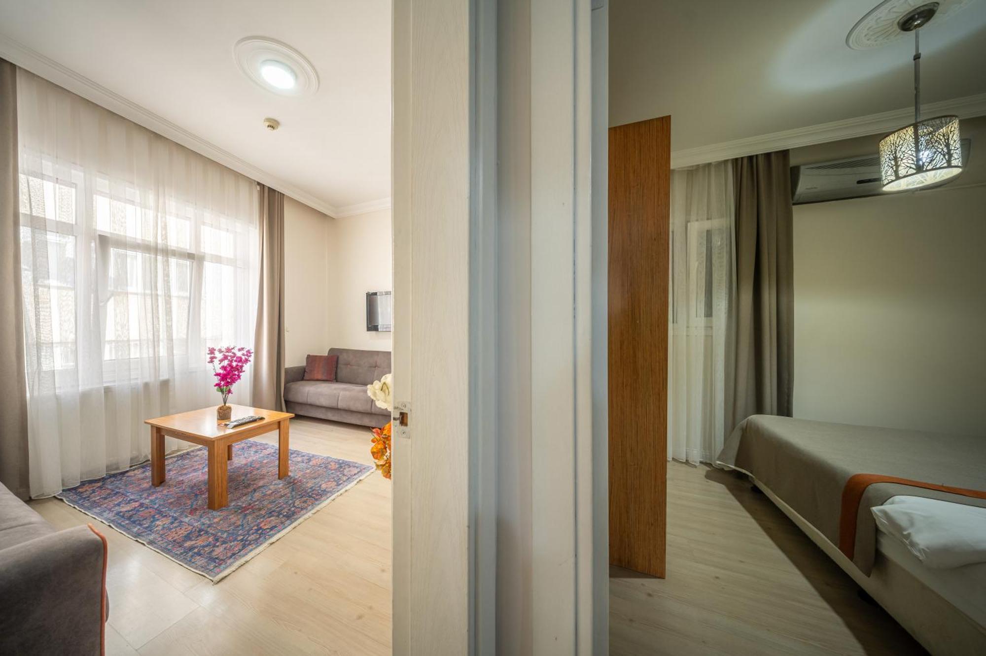 One-Bedroom Apartment