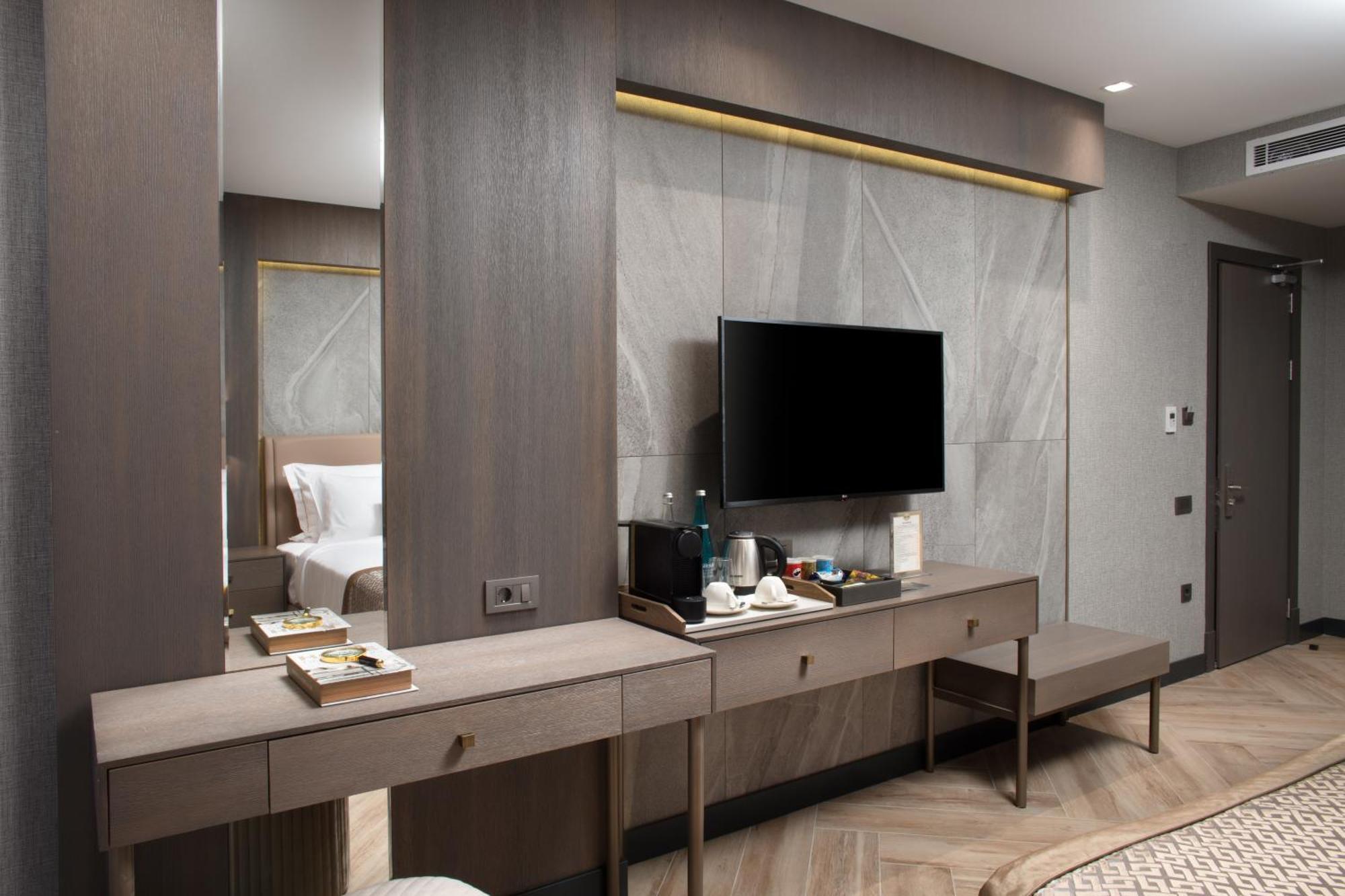 Premier Room Balcony