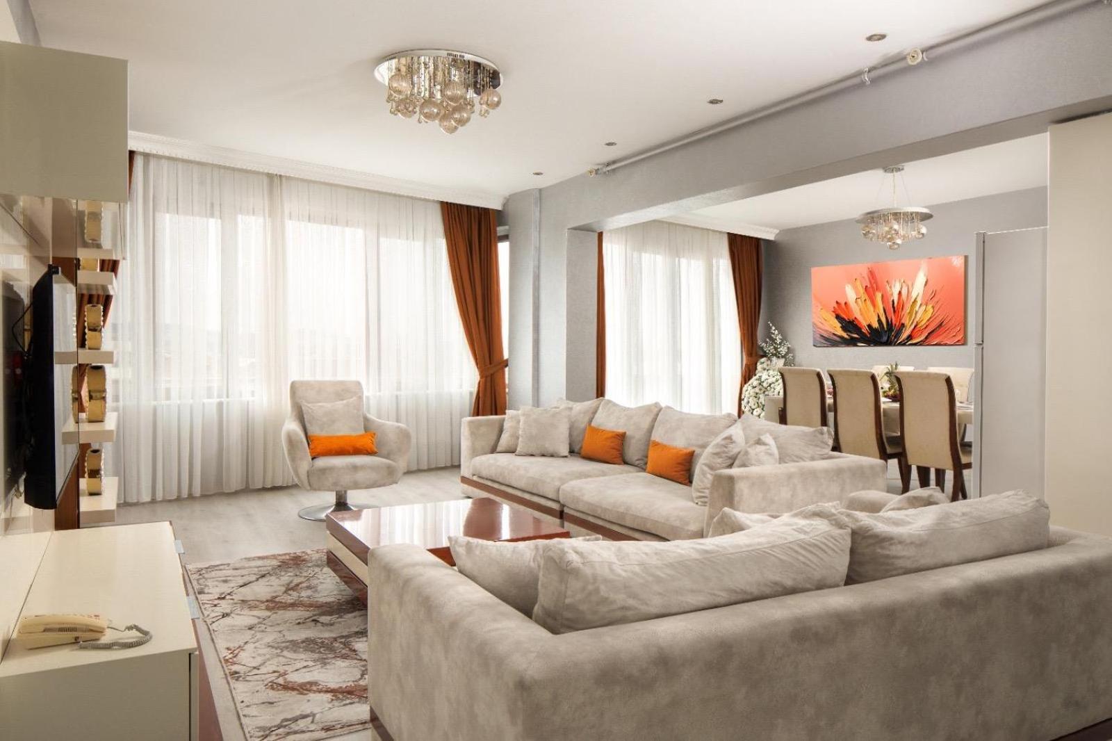 King Two-Bedroom Apartment