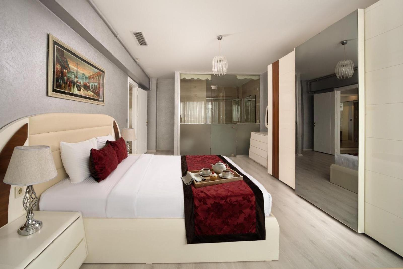 King Two-Bedroom Apartment