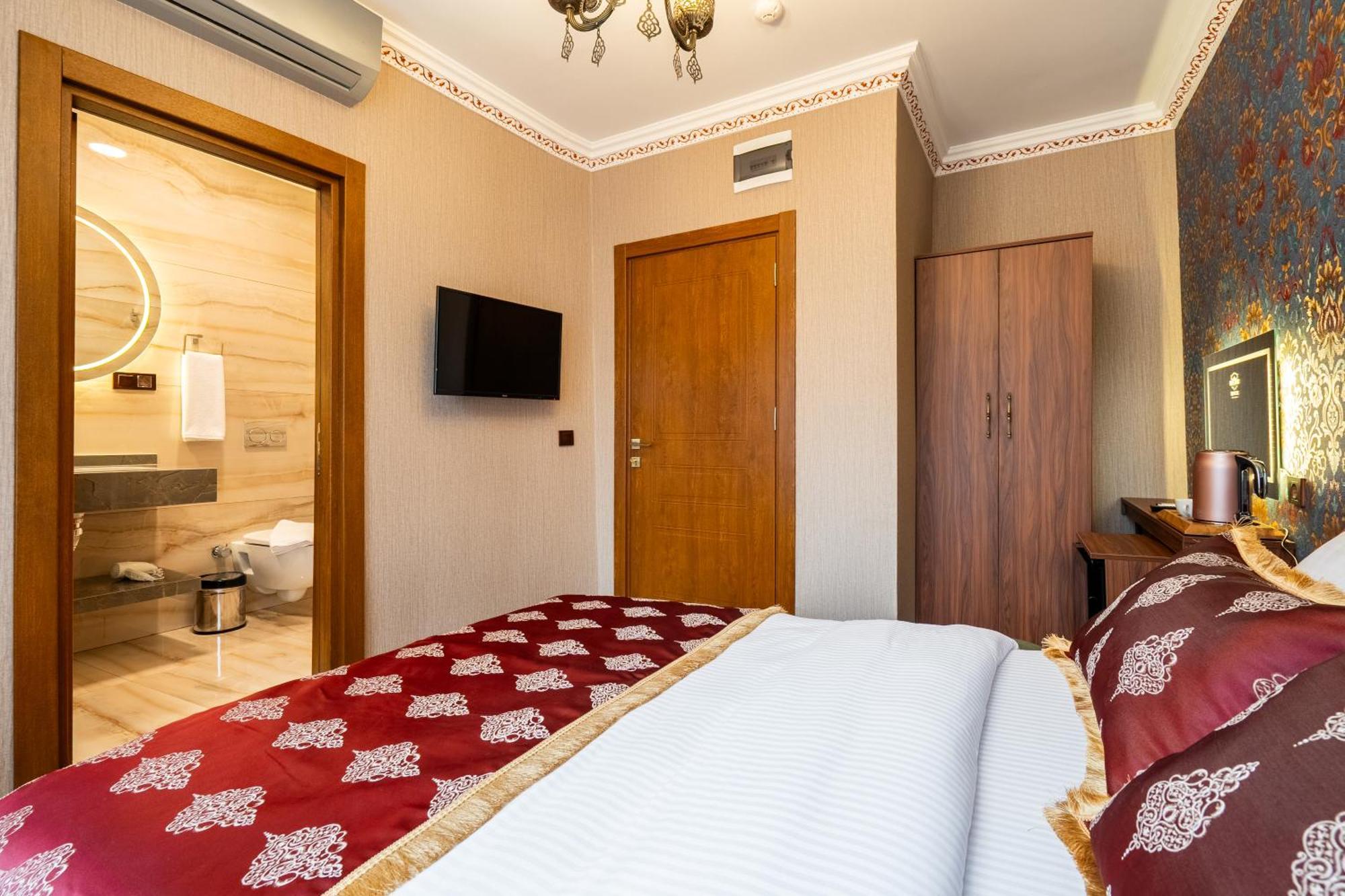 Standard King Room