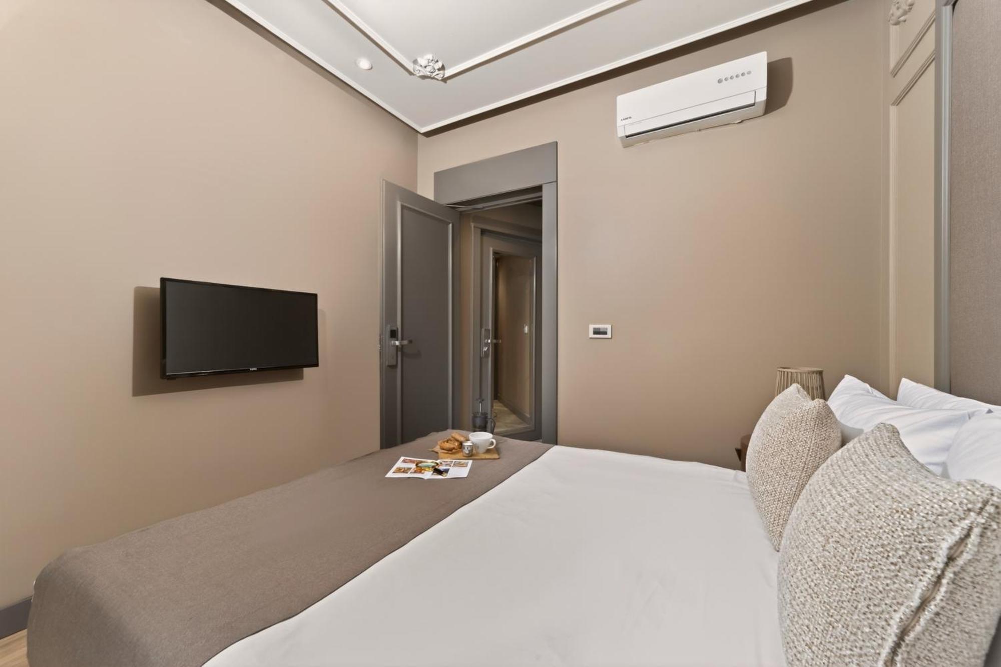 Two-Bedroom Superior Apartment