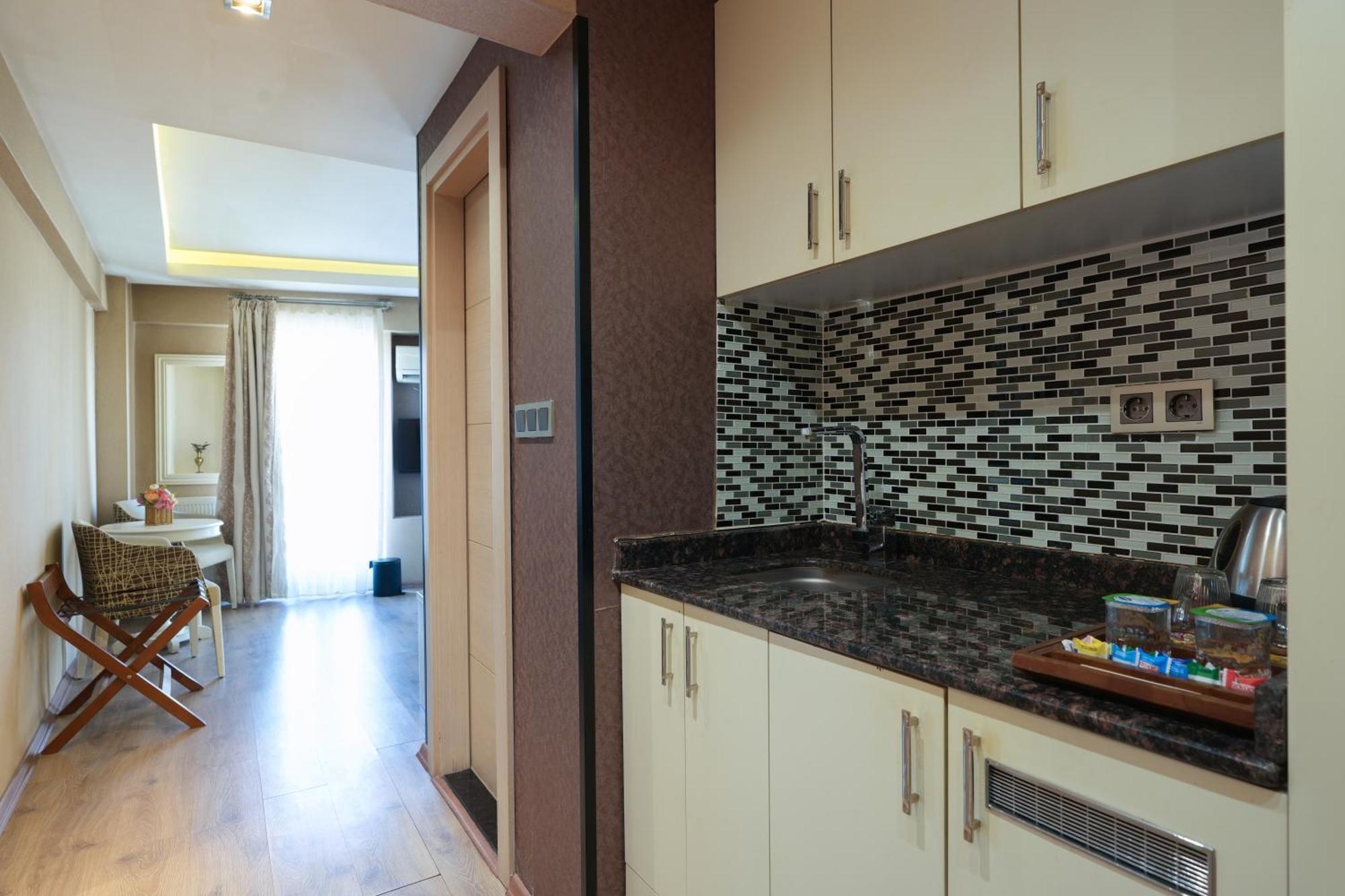 Deluxe Double or Twin Room Balcony