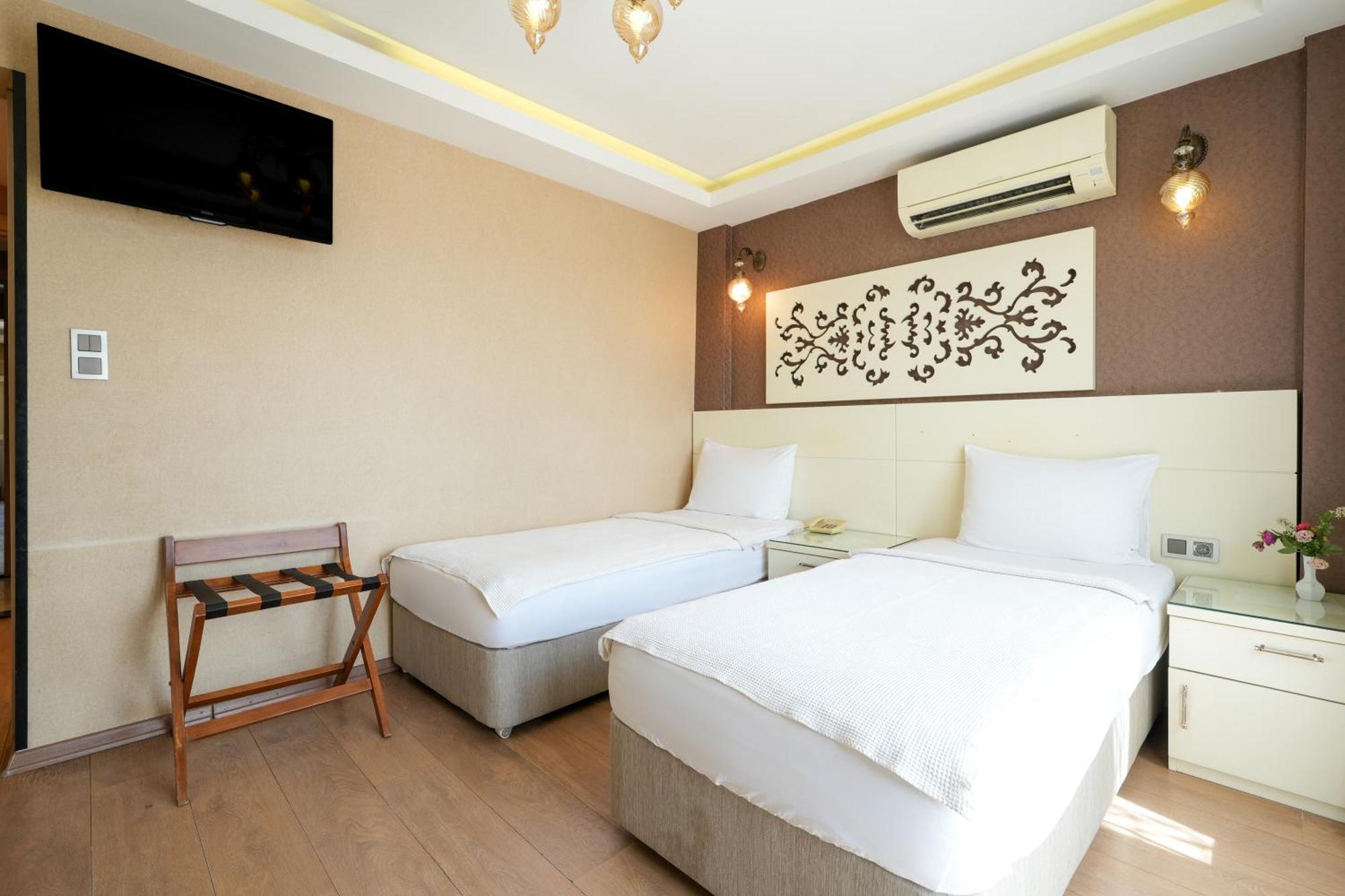 Standard Double or Twin Room Balcony