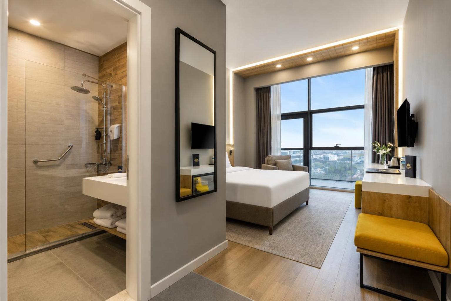 Superior King Room