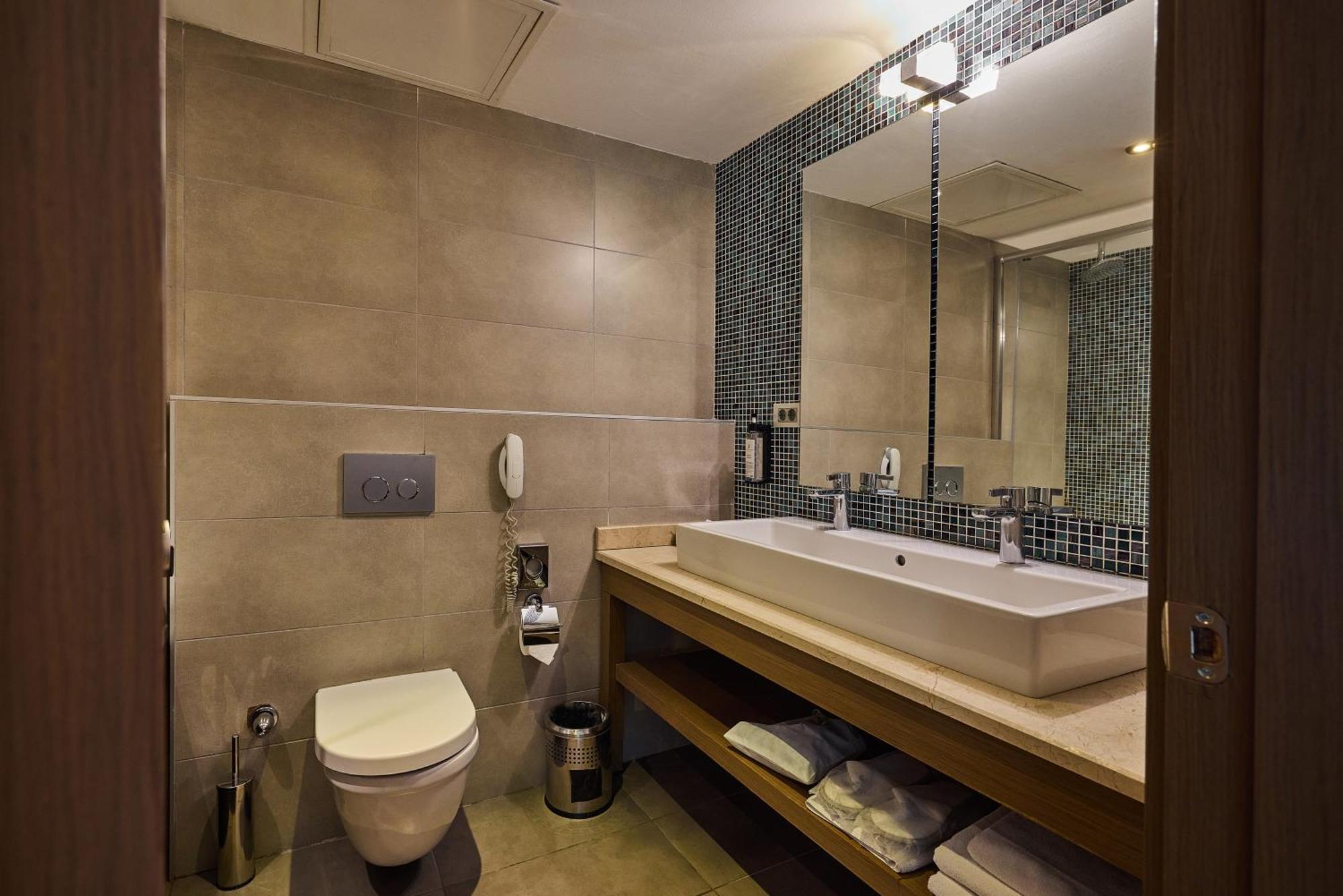 Grand Deluxe Double Room Access to Spa