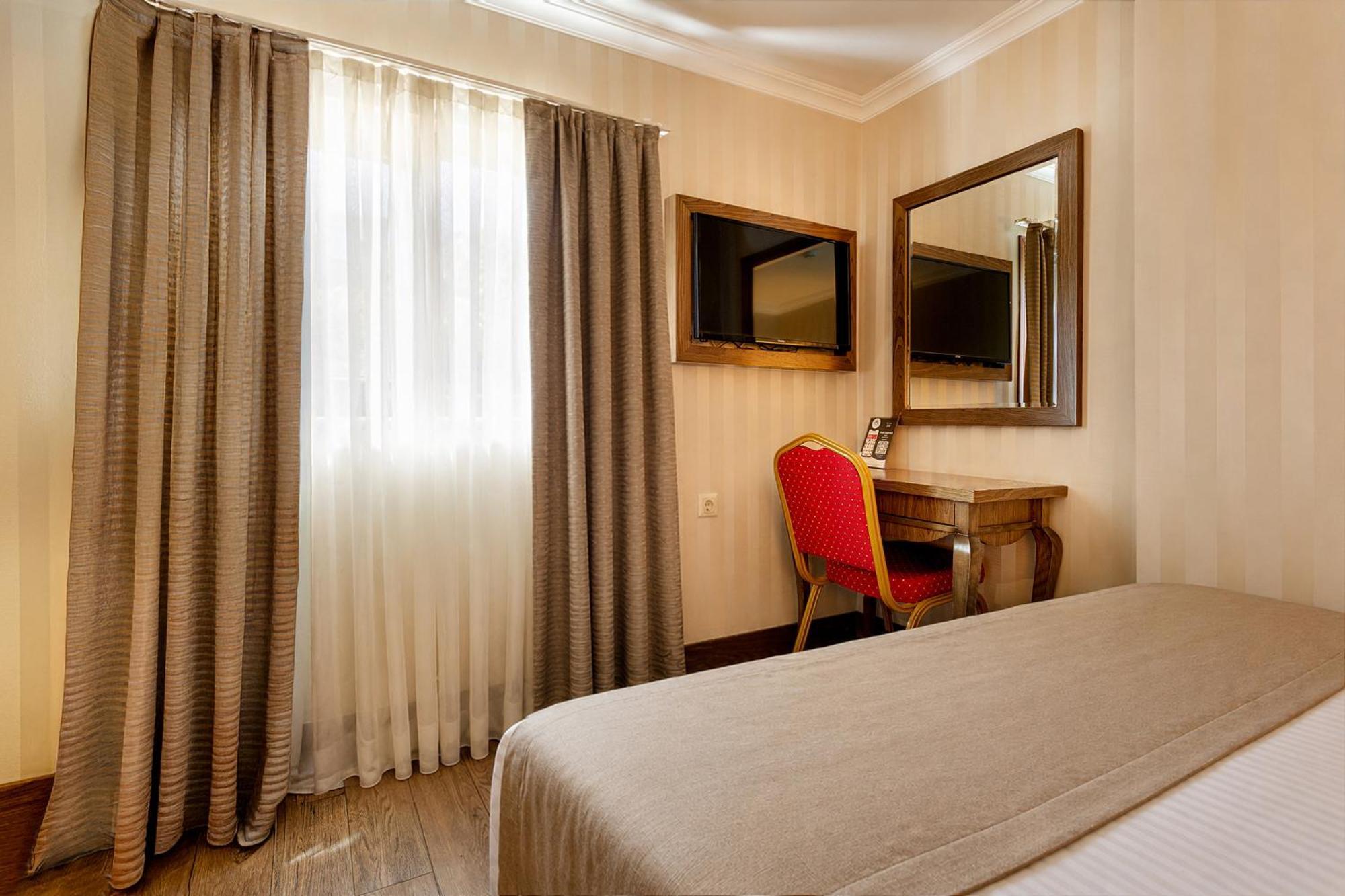 Economy Double Room