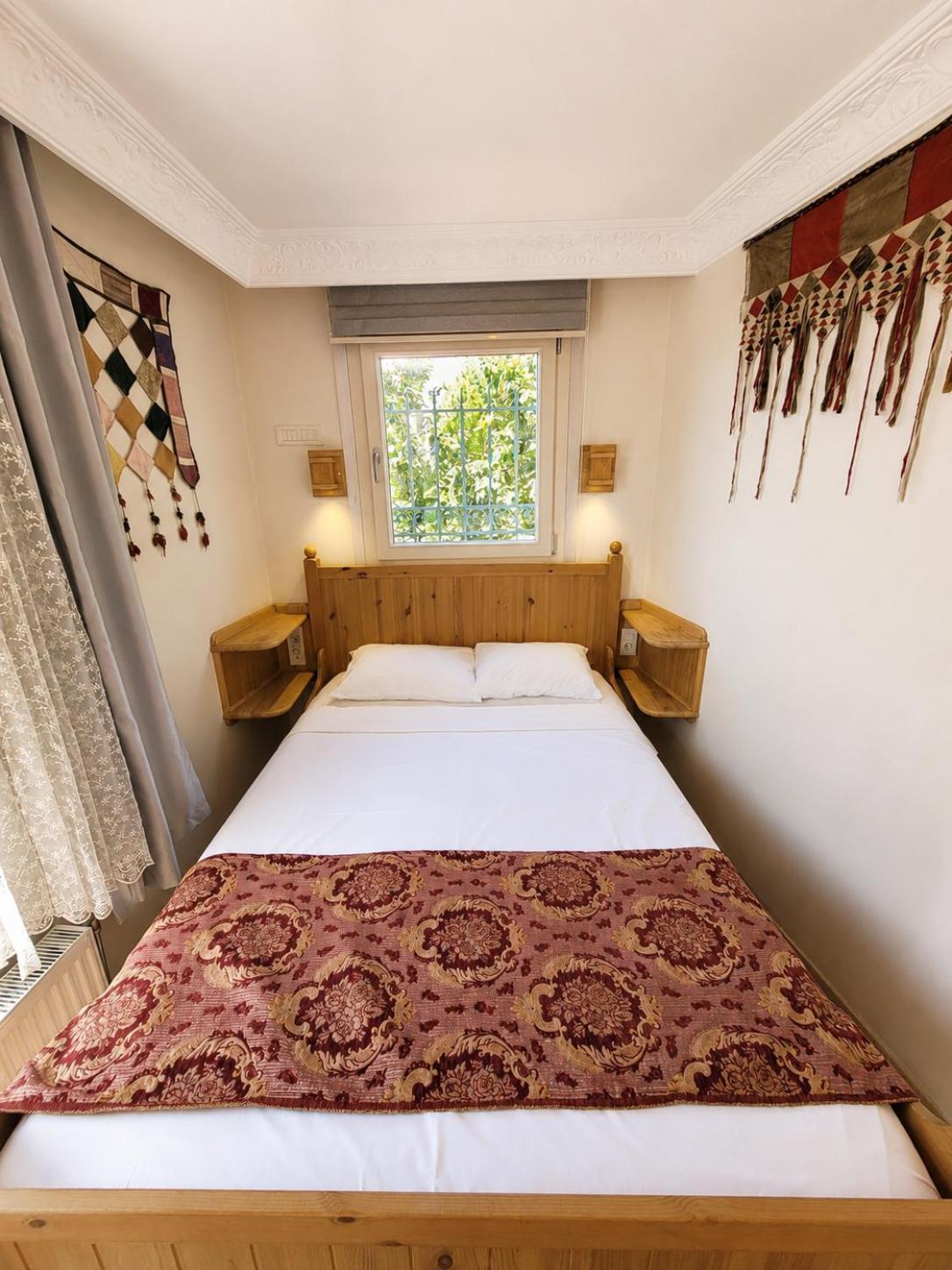 Double Room Private Bathroom