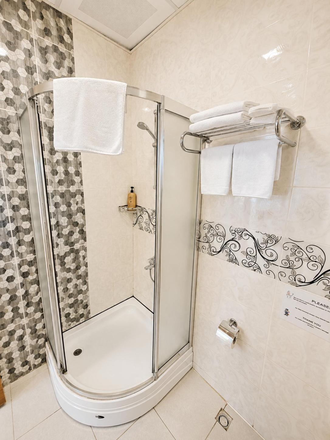 Large Double Room