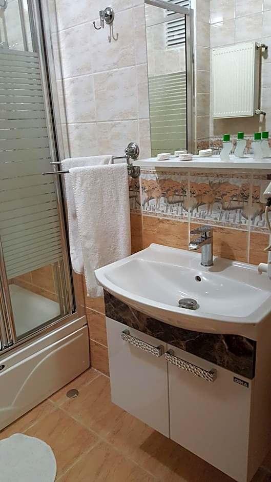 Double or Twin Room Shower