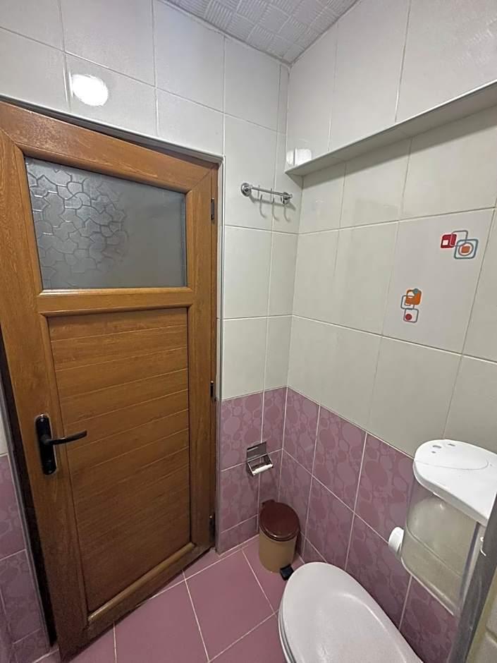 Large Single Room