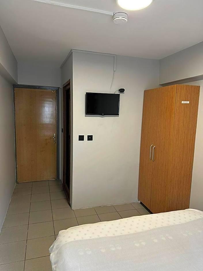 Large Single Room