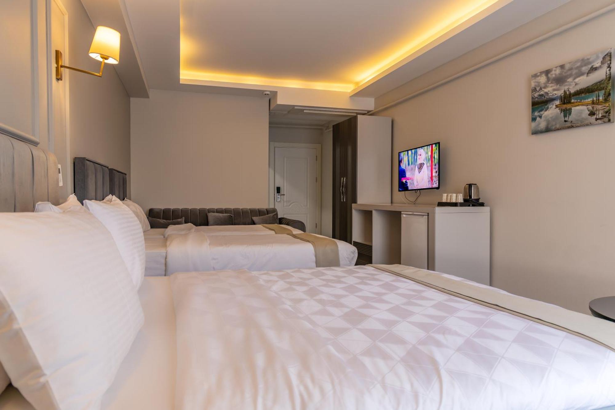 Deluxe Quadruple Room