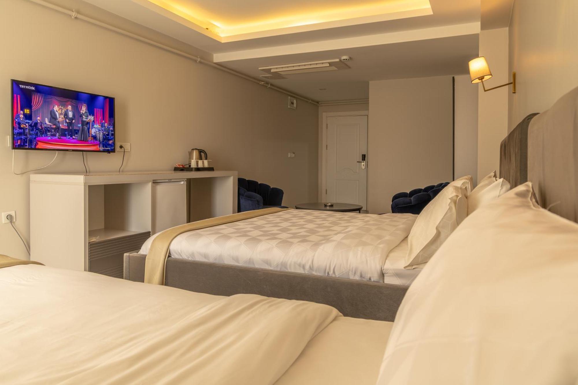 Deluxe Triple Room