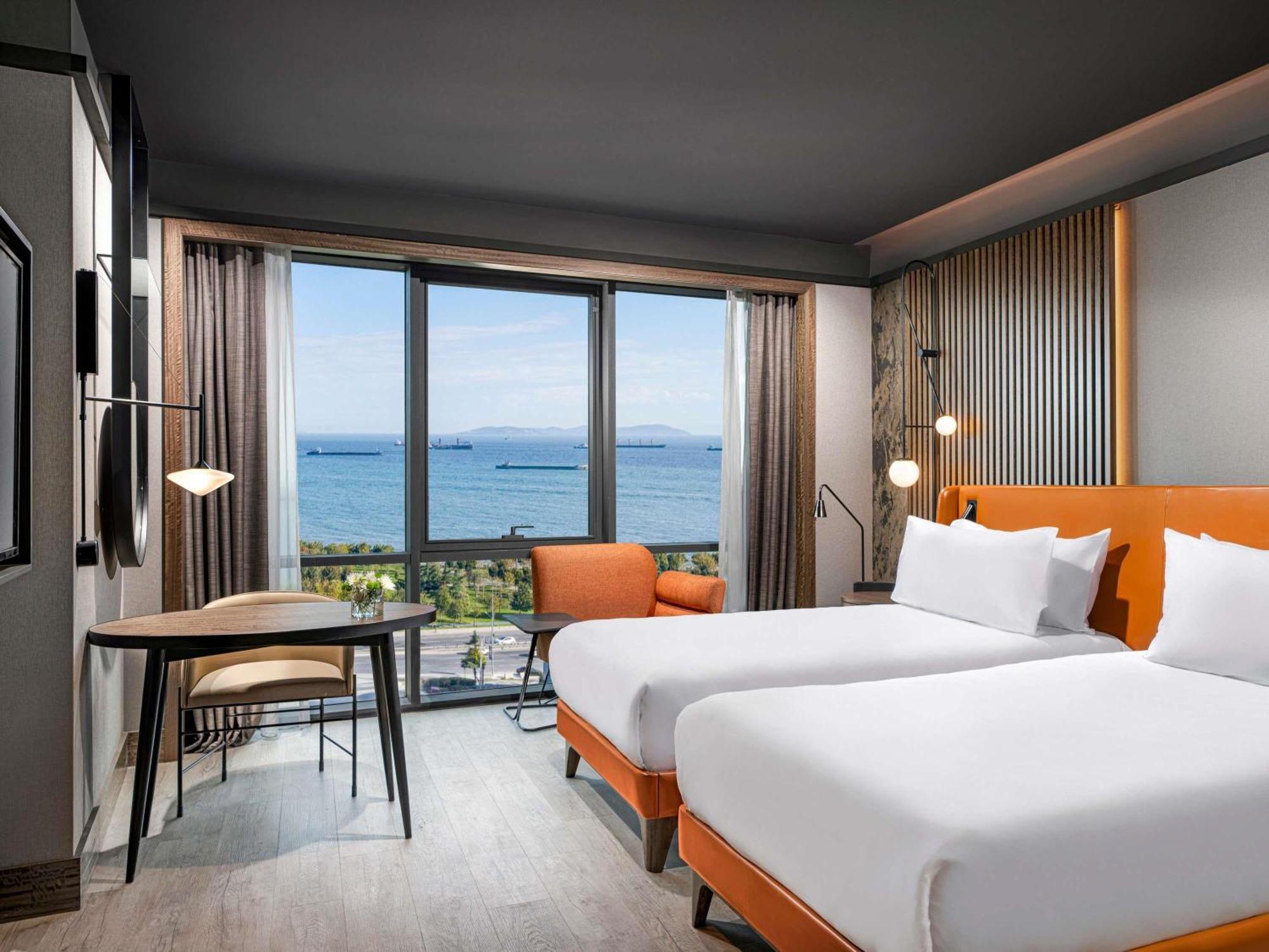 Superior twin room sea side