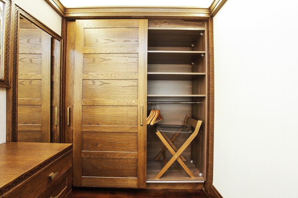Deluxe Studio