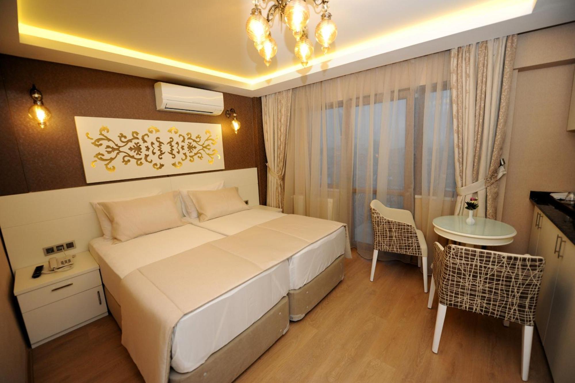 Standard Double or Twin Room Balcony