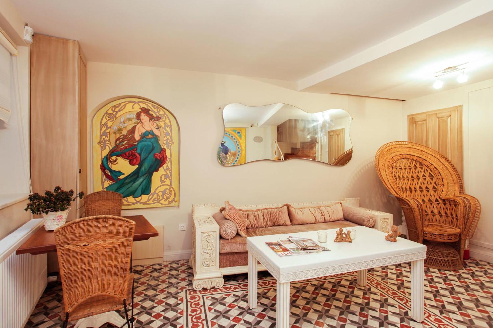 Junior Studio