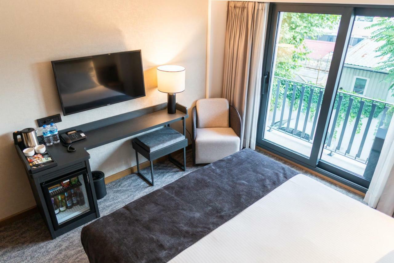 Double or Twin Room City View