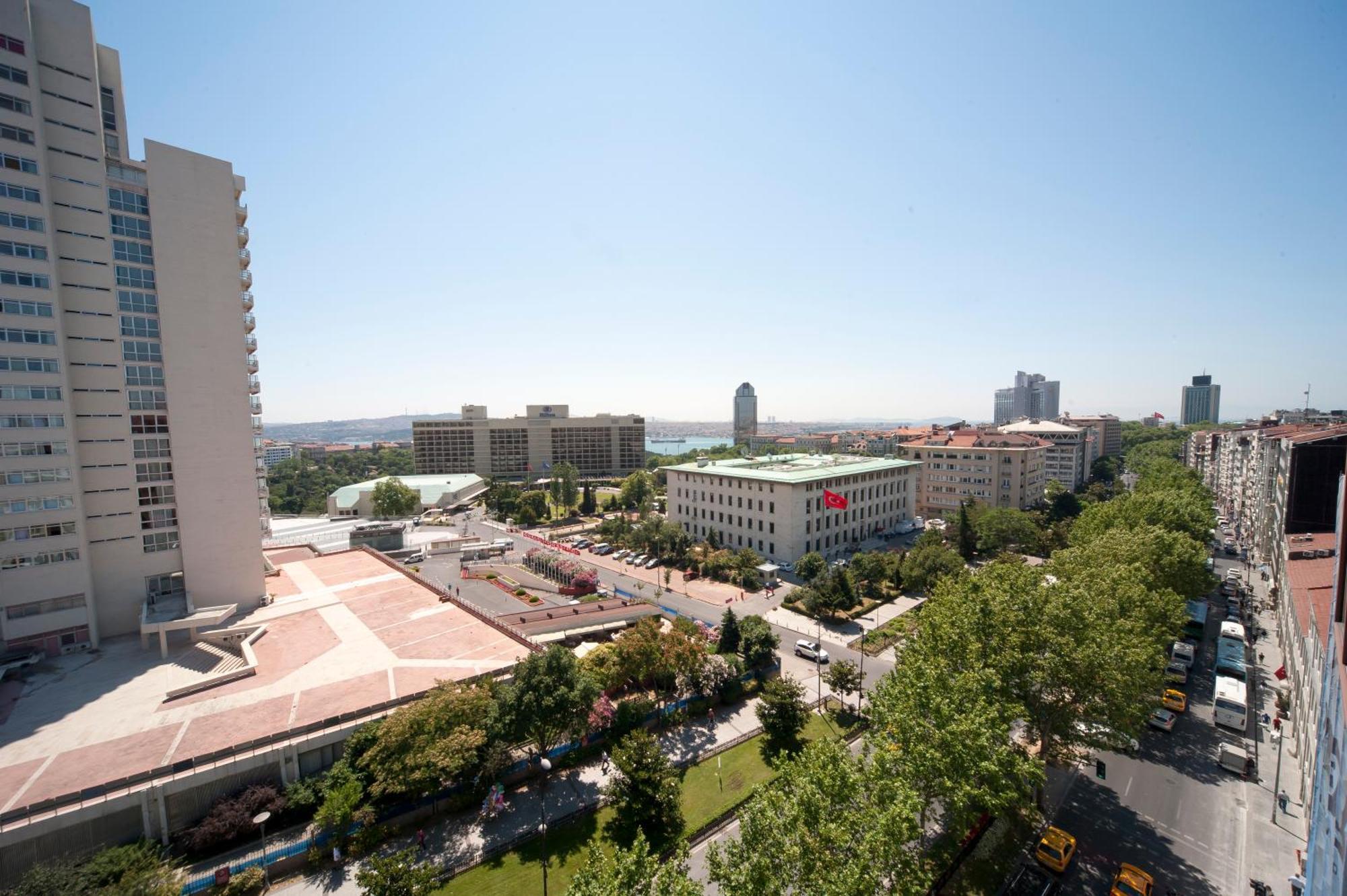Deluxe Room City or Partial Bosphorus View