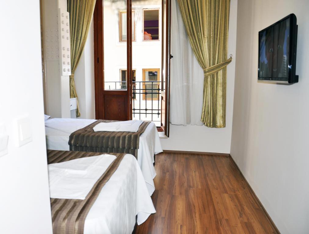 Economy Twin Room