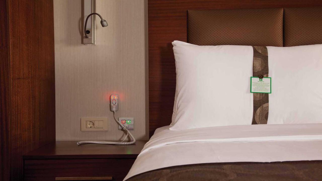 Double Room Mobility access Tub Smoking