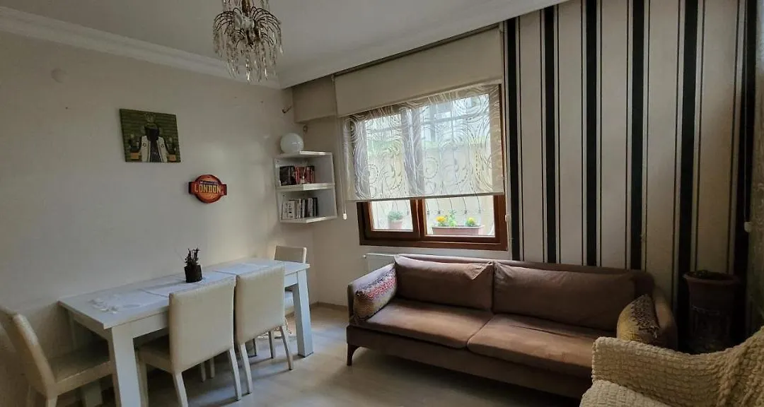 An Easy Transport And Quiet Apartment In Istanbul-1
