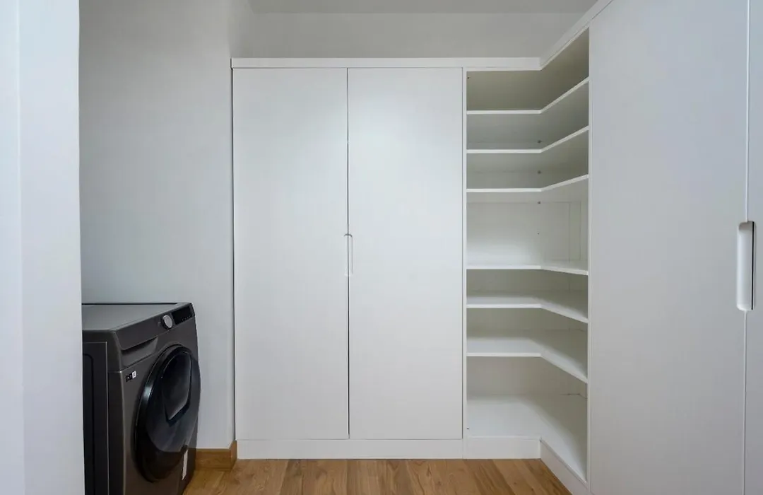 Gorgeous Bright New Modern Duplex Loft Gem! #124-1