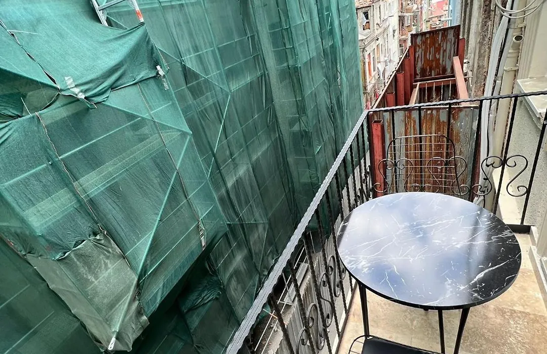 Taksim Nacre 360 Suit-1