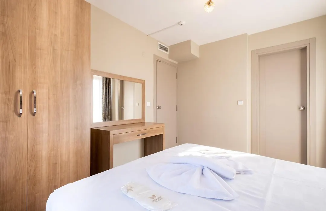Lavin Hotel & Suites-1
