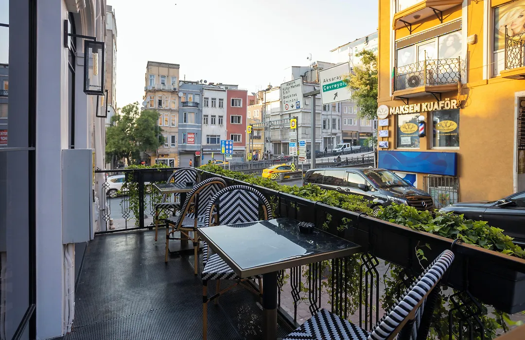 Marlon Hotel-1
