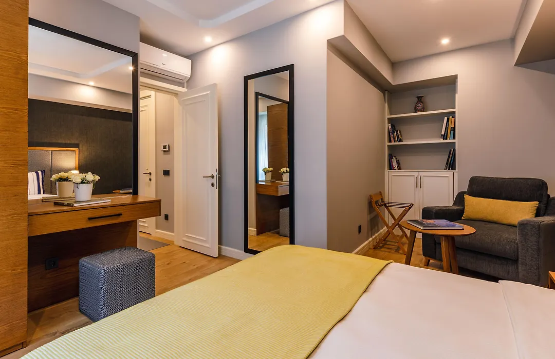 Sala Suites-1