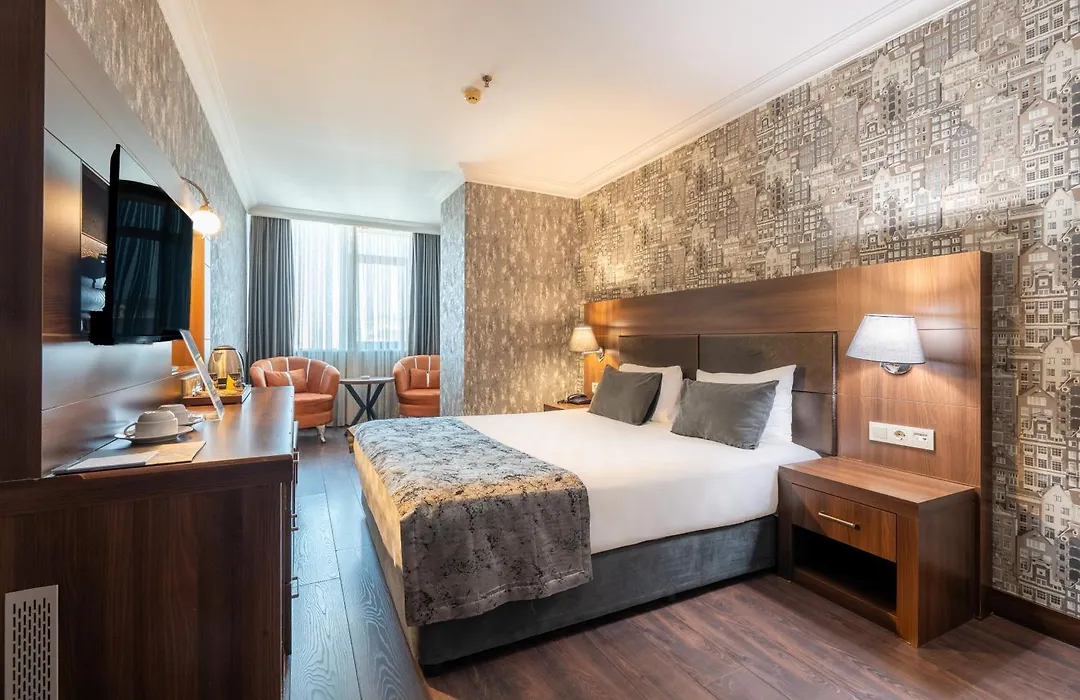 216 Macity-1