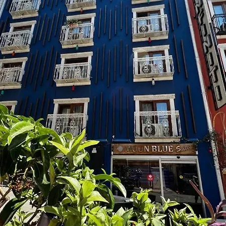 Moon Blue Hotel-2