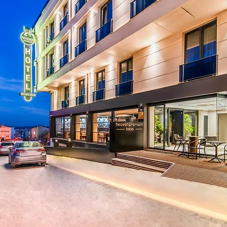 Heaven Premium Hotel Restaurant & Airport Shuttle-2