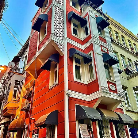 Taksim Red Suite-3