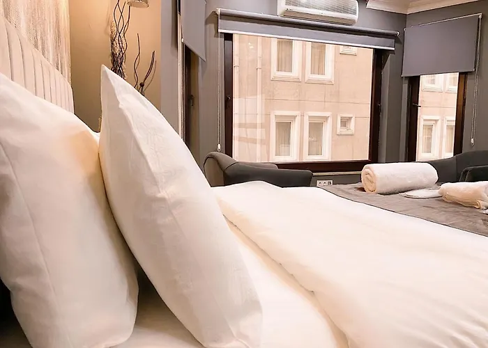 Pera Line Suite Стамбул