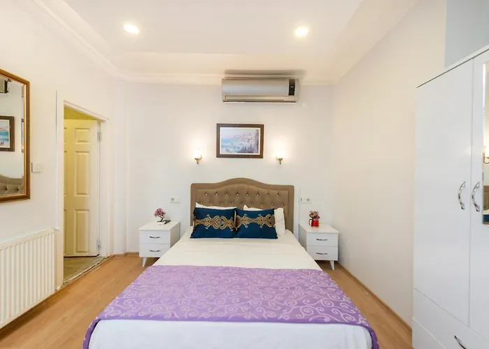 Istanbul House Hotel