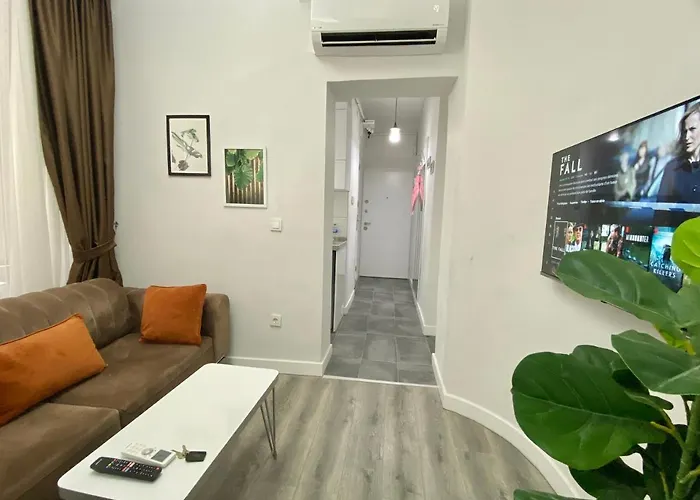 Flat In The Middle Of Istiklal Aparthotel Κωνσταντινούπολη