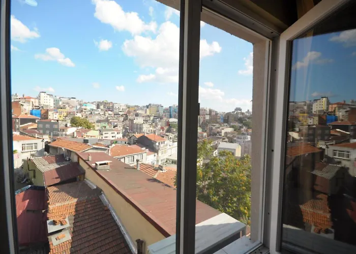 Marida Suit - Istanbul Taksim