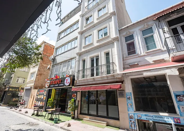 Ten Rooms Istanbul Hotel (Adults Only)