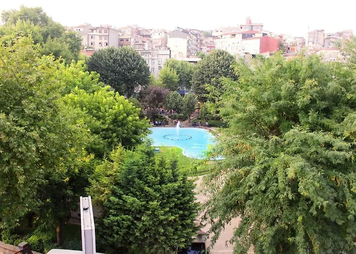 Uyar Apt Estambul