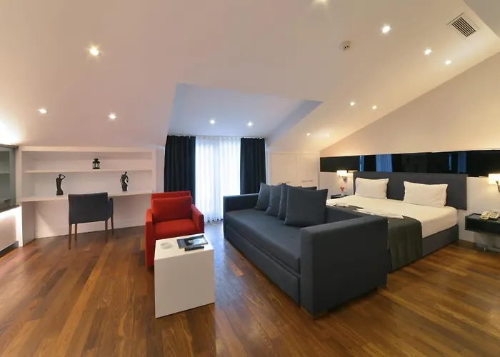 Nish Istanbul Suites & Hotel
