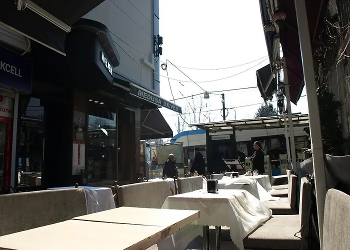 Esra Sultan Petrol Hotel Istanbul