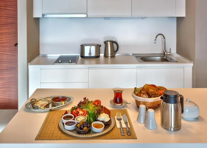 Oezay Suites Sarigazi